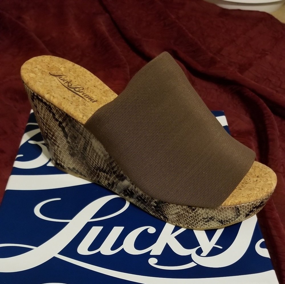 Lucky Brand wedge sandals